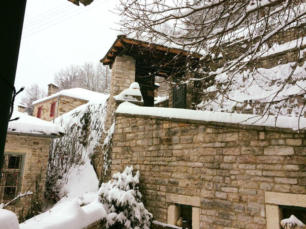 Gaia Guesthouse Dilofo Buitenkant foto